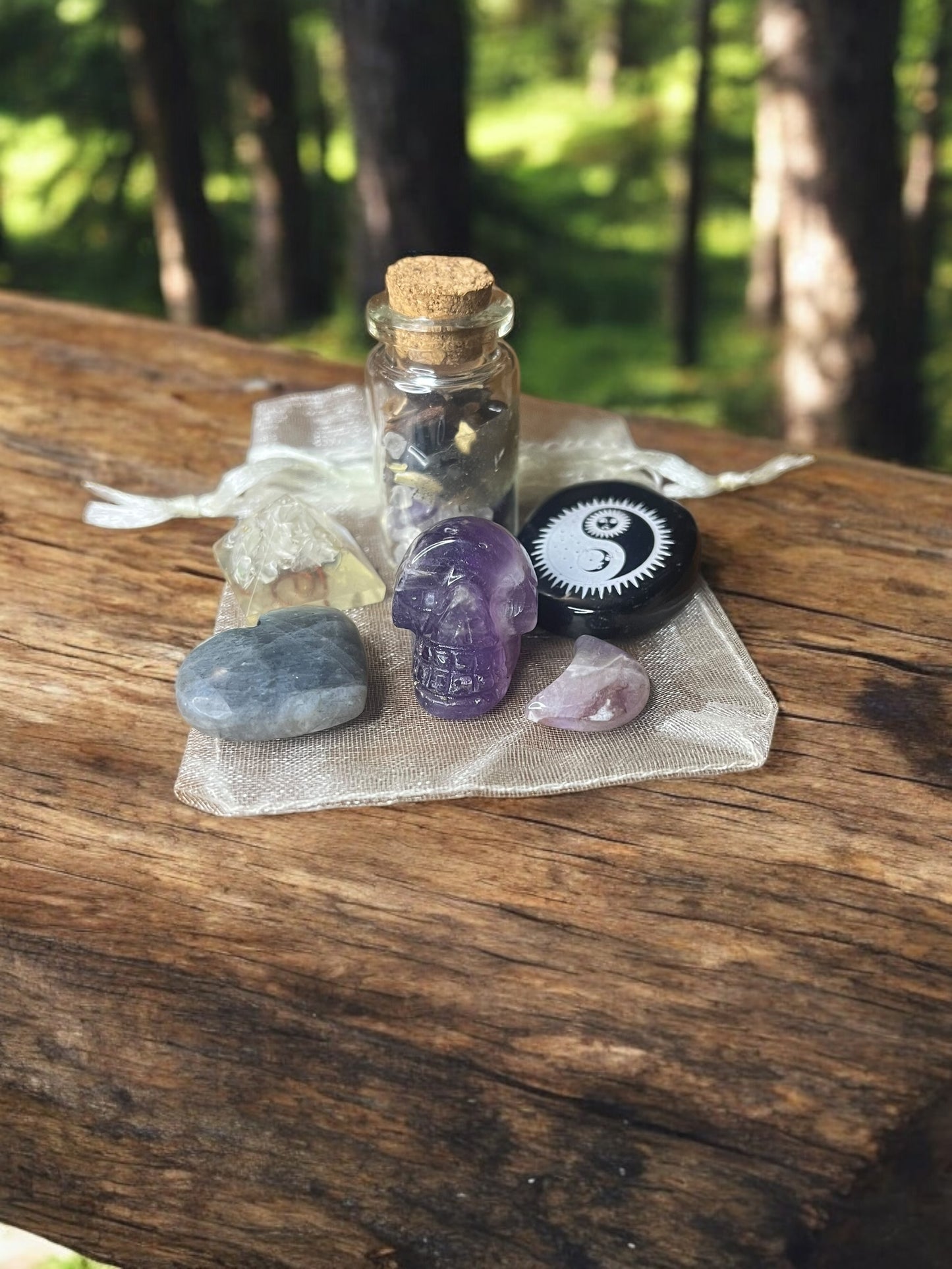 Protect + Deflect Mojo Bag – Crystal Charm Set for Energy Shielding, Aura Protection & Psychic Defense | Handmade Spiritual Armor Kit