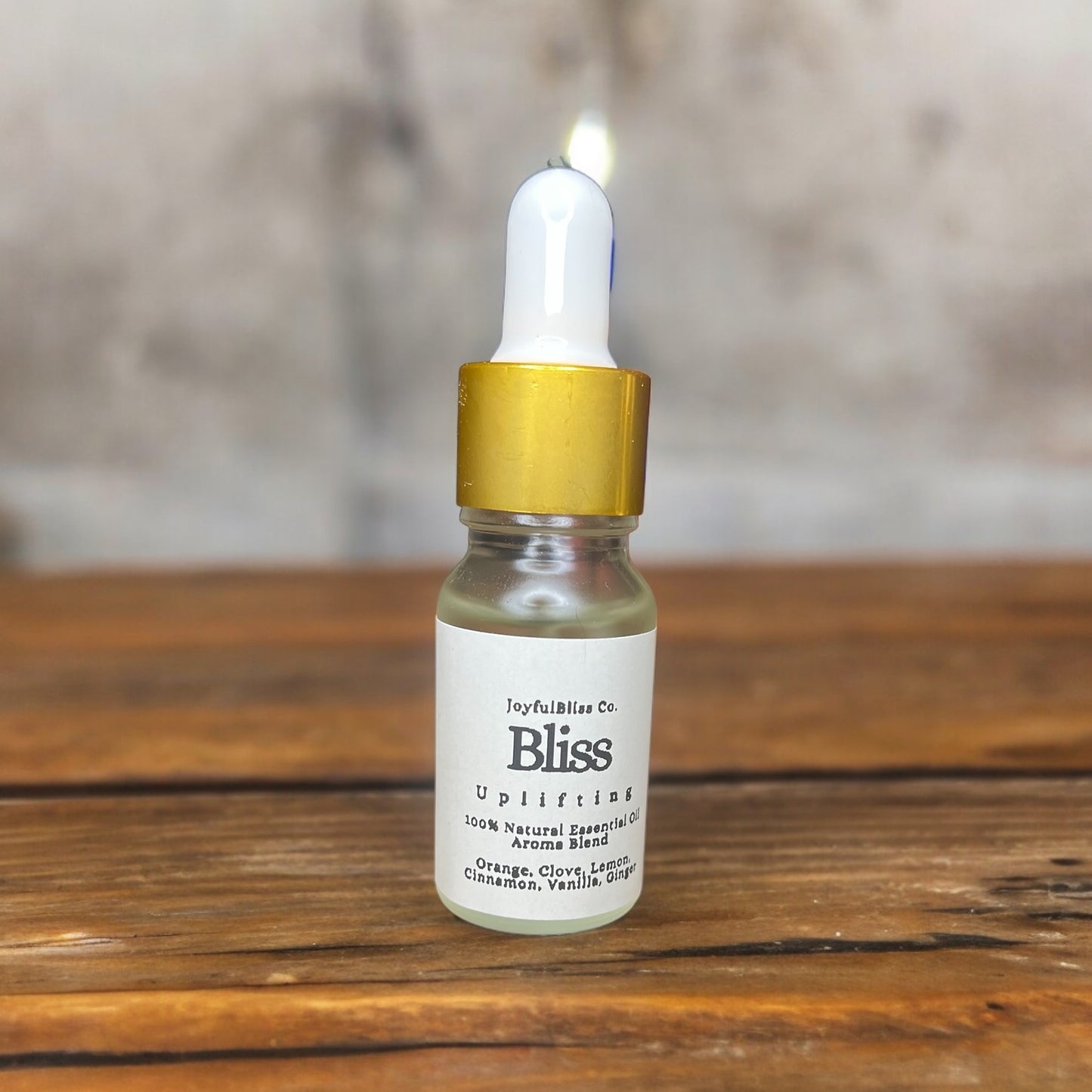 Bliss Uplifting Essential Oil Blend – Citrus Spice Aroma – JoyfulBliss Co. – Orange, Clove, Cinnamon, Lemon, Ginger, Vanilla – Mood-Lifting Scent