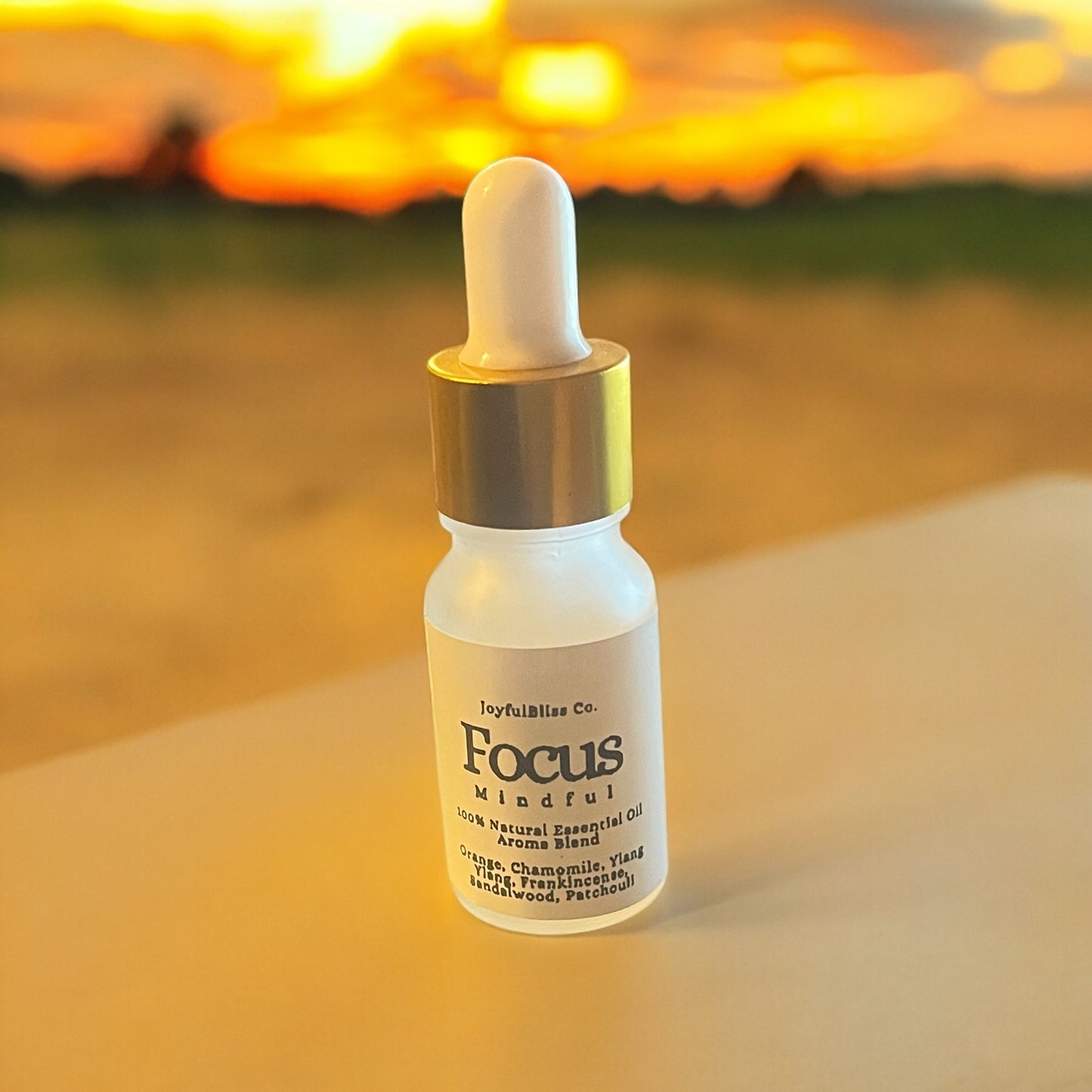 Focus Mindful Essential Oil Blend – Uplifting Aromatherapy with Orange, Frankincense, Chamomile & Patchouli – Energizing Scent