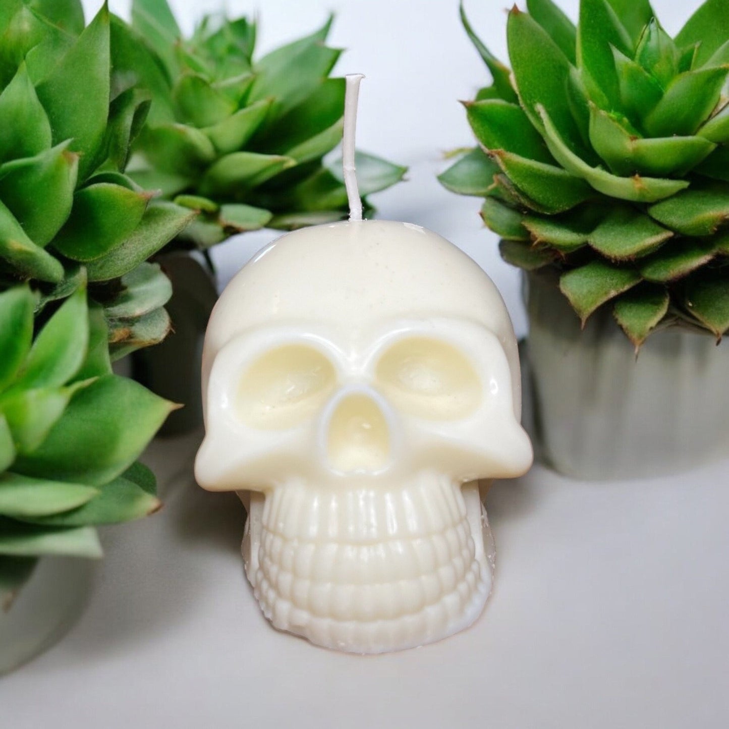 Customizable Skull Soy Wax 18oz Handcrafted Candle Choice of Color & Scent - JoyfulBliss Co.