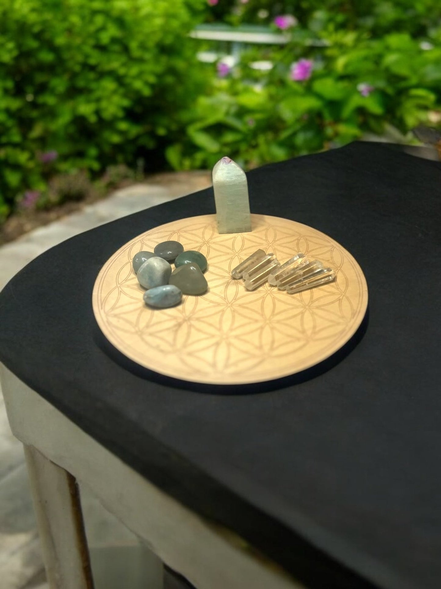Flower of Life Crystal Grid – Amazonite, Quartz & Green Aventurine for Harmony & Abundance - JoyfulBliss Co.