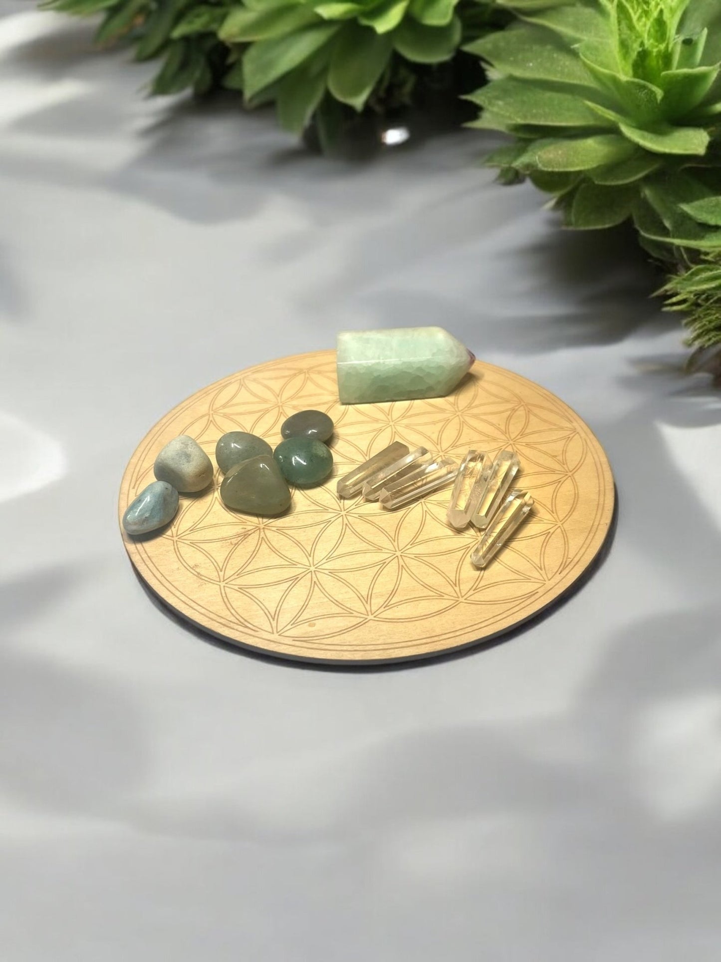 Flower of Life Crystal Grid – Amazonite, Quartz & Green Aventurine for Harmony & Abundance - JoyfulBliss Co.