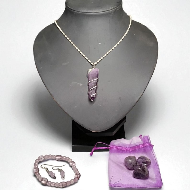 Amethyst Crystal Healing Jewelry Gift Set – Wire Wrapped Pendant, Bracelet, Earrings & Tumbled Stones