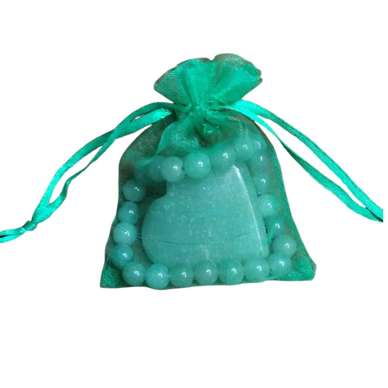 Green Aventurine Crystal Healing Set – Pendant Necklace, Beaded Bracelet & Heart Stone with Gift Bag