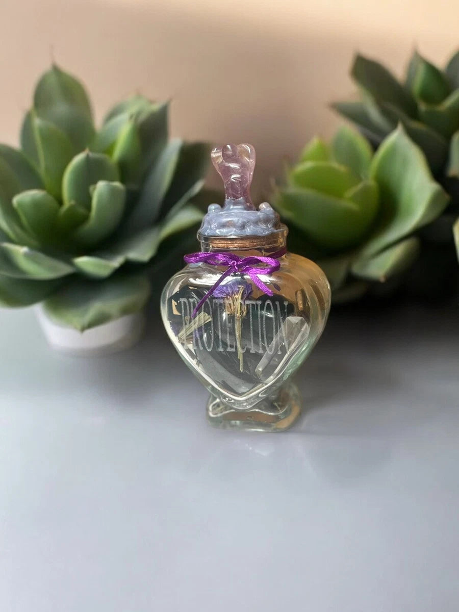 Heart of Protection Vase, Aura Shielding Engraved Spell Jar