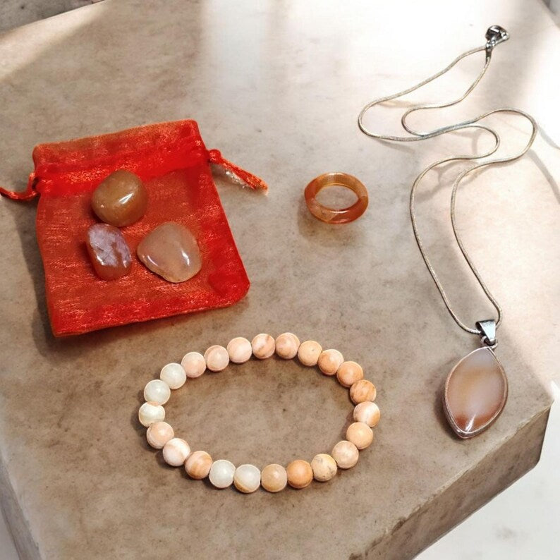 Carnelian Crystal Healing Set – Pendant Necklace, Bracelet, Ring & Tumbled Stones with Gift Bag