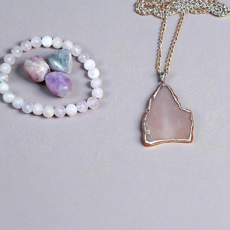 Amethyst Crystal Healing Set with Agate Pendant Necklace, Bracelet & Tumbled Stones