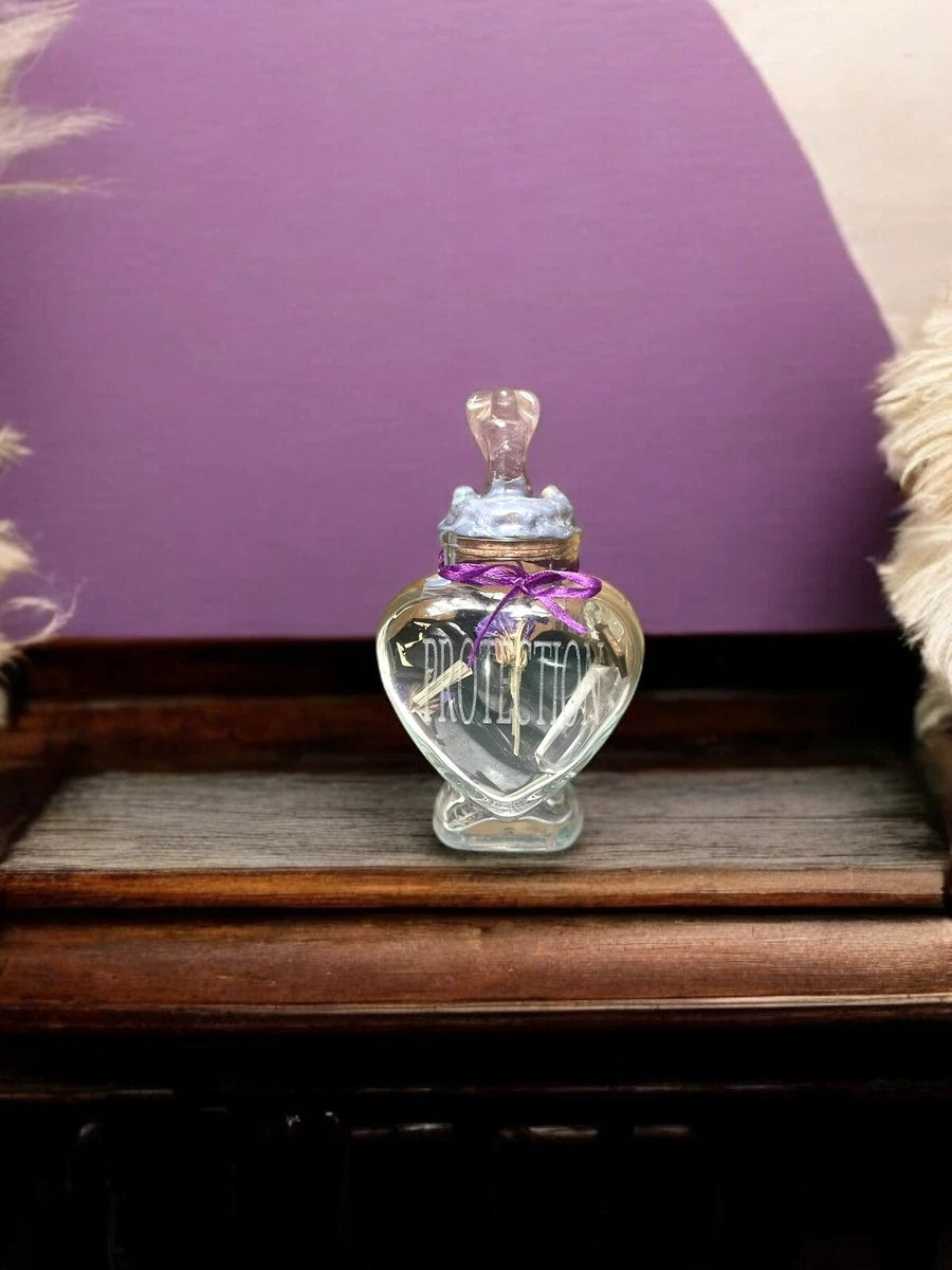 Heart of Protection Vase, Aura Shielding Engraved Spell Jar