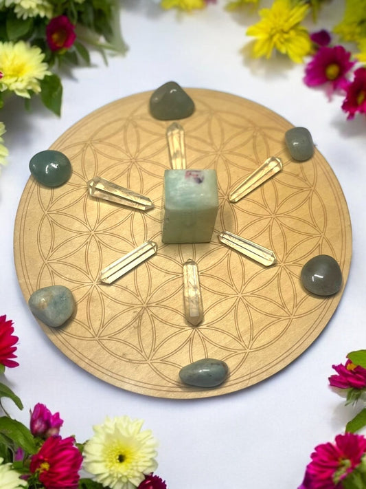 Flower of Life Crystal Grid – Amazonite, Quartz & Green Aventurine for Harmony & Abundance - JoyfulBliss Co.