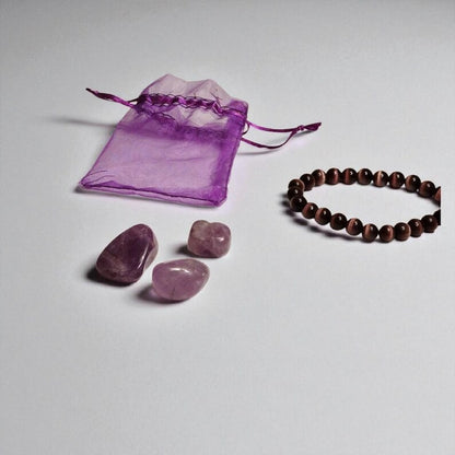 Purple Glass Cat’s Eye Bracelet with 3 Amethyst Tumbled Stones – Intuition, Protection & Spiritual Healing