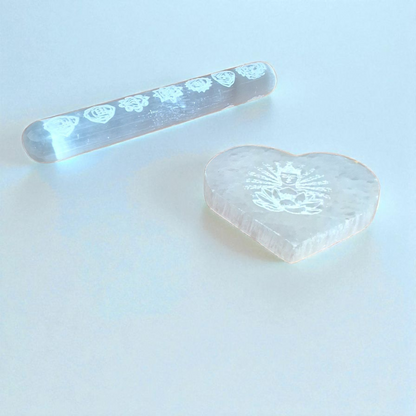 Selenite Engraved Chakra Wand (5") & Engraved Heart (3") – Crystal Energy Healing Set