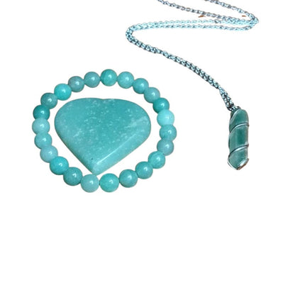 Green Aventurine Crystal Healing Set – Pendant Necklace, Beaded Bracelet & Heart Stone with Gift Bag