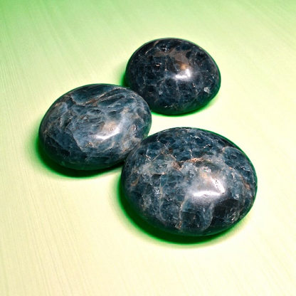 Blue Apatite Palm Stone – 1.3" Polished Crystal for Inspiration & Clarity