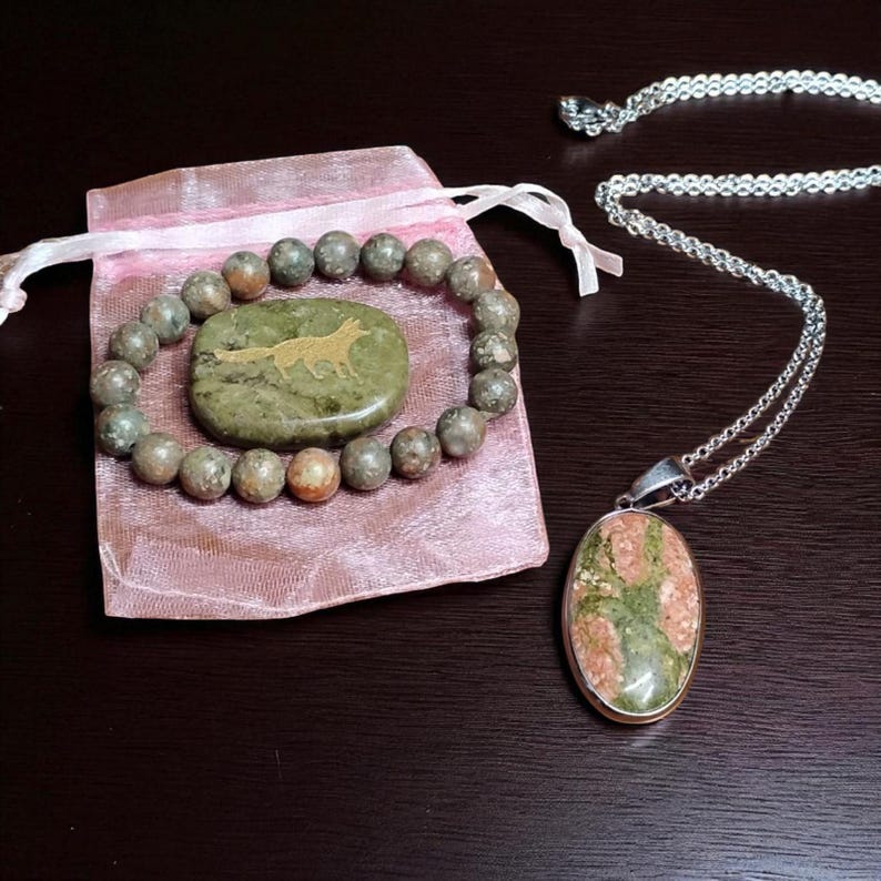 Unakite Crystal Jewelry & Totem Set Pendant Necklace, Beaded Bracelet , Engraved Fox Stone