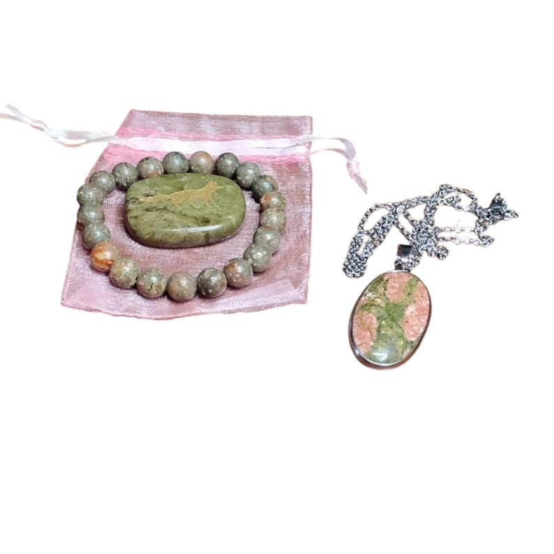 Unakite Crystal Jewelry & Totem Set Pendant Necklace, Beaded Bracelet , Engraved Fox Stone