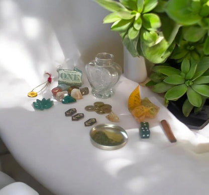 Heart of Wealth Prosperity Vase, Manifesting Abundance Spell Jar